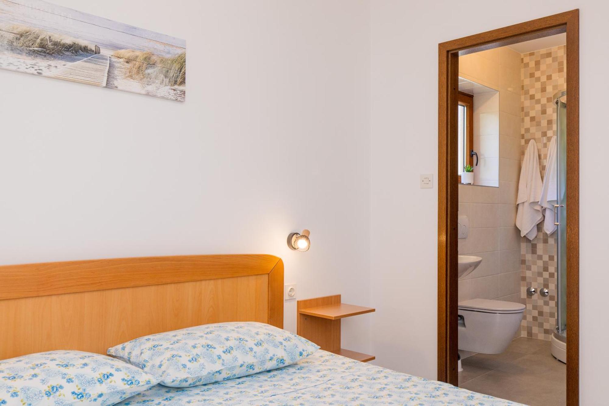 Apartmani Pina Krk Town Bagian luar foto
